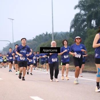 Runner Photo 7376875