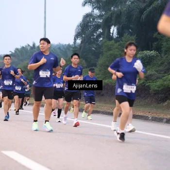Runner Photo 7376889