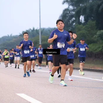 Runner Photo 7376900
