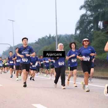 Runner Photo 7376906