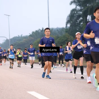 Runner Photo 7376909
