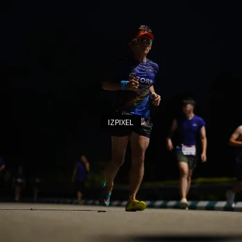 Runner Photo 7376917