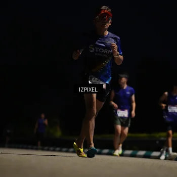 Runner Photo 7376924