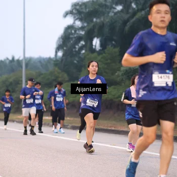 Runner Photo 7376935