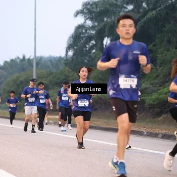 Runner Photo 7376946