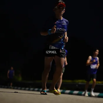 Runner Photo 7376973