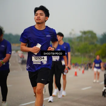 Runner Photo 7376992