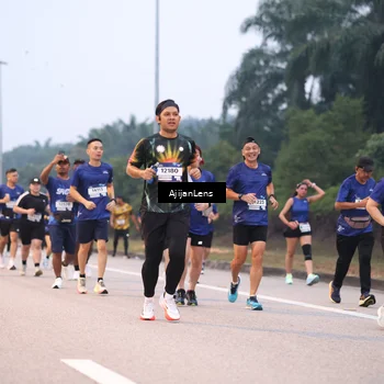 Runner Photo 7377010