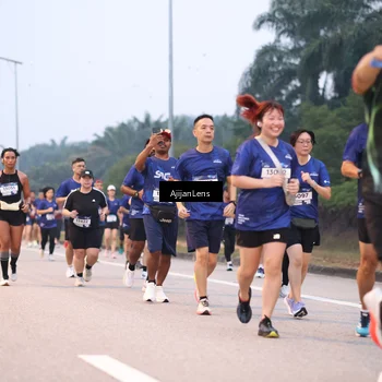 Runner Photo 7377072