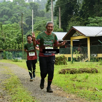 Runner Photo 7377245