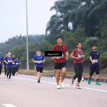Runner Photo 7377324
