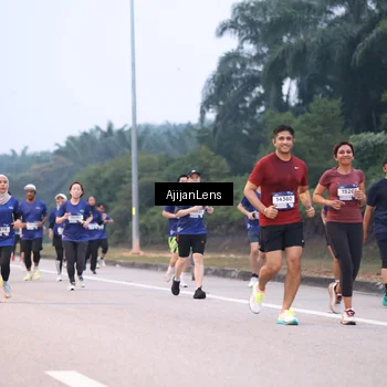 Runner Photo 7377328