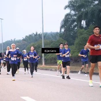 Runner Photo 7377350