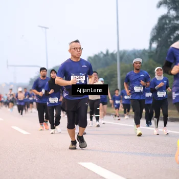 Runner Photo 7377376