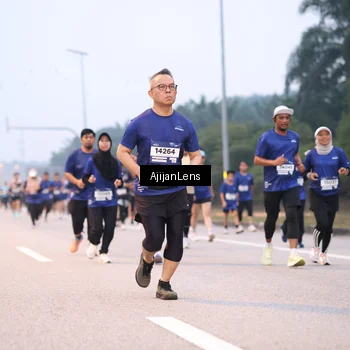 Runner Photo 7377390