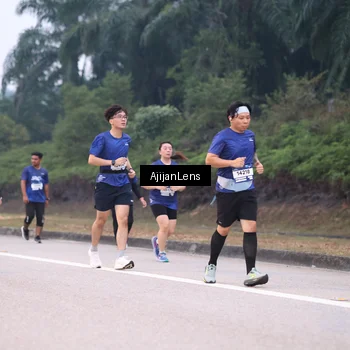 Runner Photo 7377747