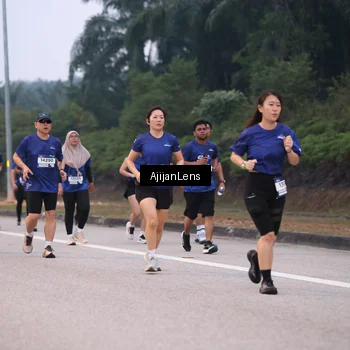 Runner Photo 7377849