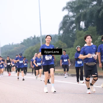 Runner Photo 7377851