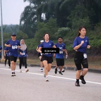 Runner Photo 7377856