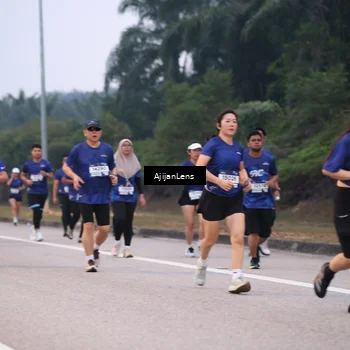Runner Photo 7377873