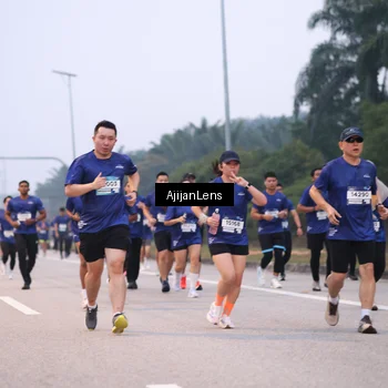 Runner Photo 7377892