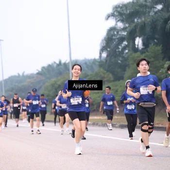 Runner Photo 7377893