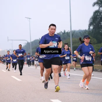 Runner Photo 7377895