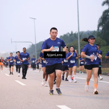 Runner Photo 7377898