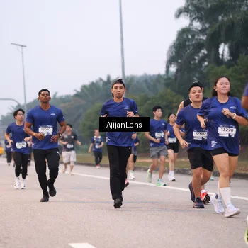 Runner Photo 7377949