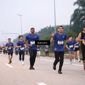 Runner Photo 7377958