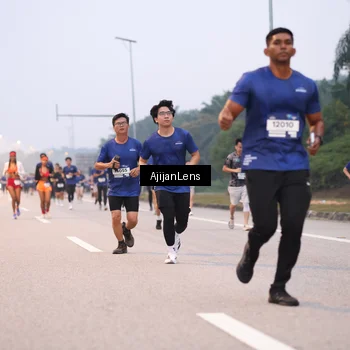 Runner Photo 7377975