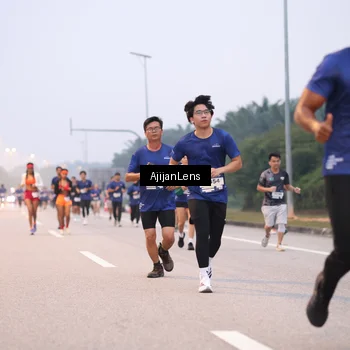 Runner Photo 7377978