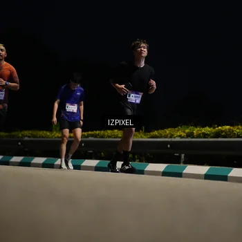 Runner Photo 7378028