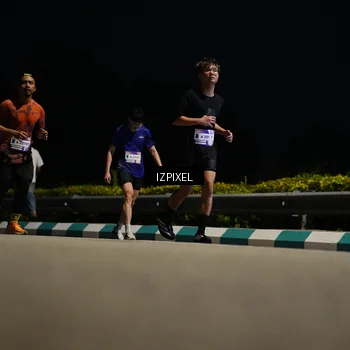 Runner Photo 7378047