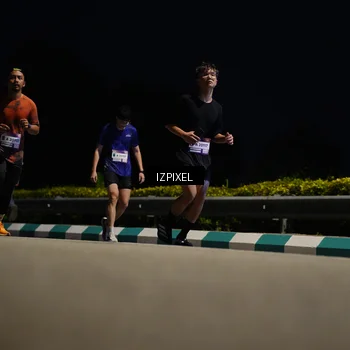 Runner Photo 7378053