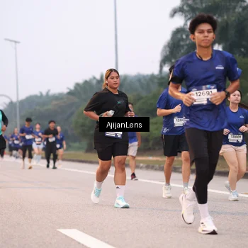 Runner Photo 7378074