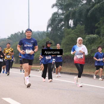 Runner Photo 7378281