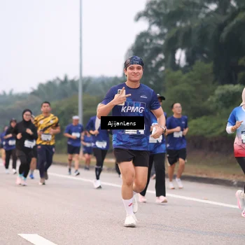 Runner Photo 7378296