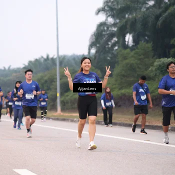 Runner Photo 7378411