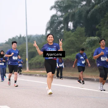 Runner Photo 7378418