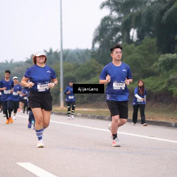 Runner Photo 7378435
