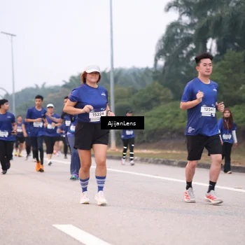 Runner Photo 7378440