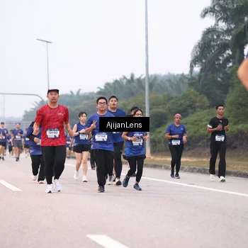 Runner Photo 7378501