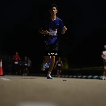 Runner Photo 7378846