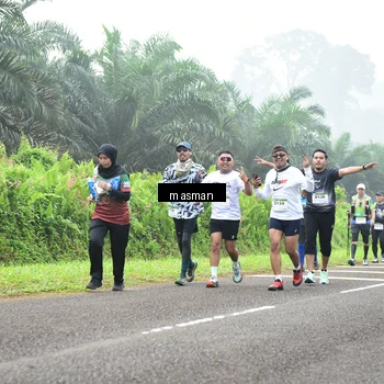 Runner Photo 7379006