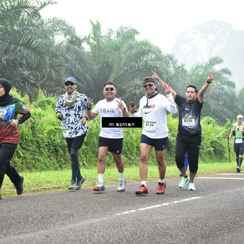 Runner Photo 7379015