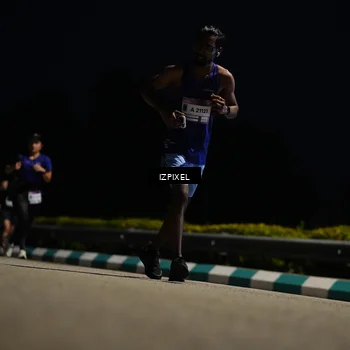Runner Photo 7379142