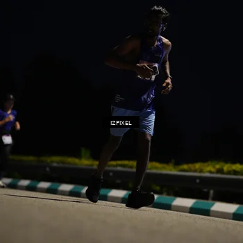 Runner Photo 7379238