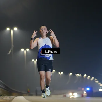 Runner Photo 7379314