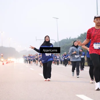 Runner Photo 7379318